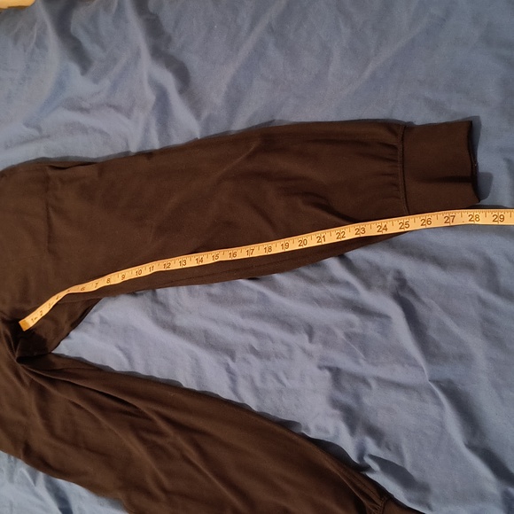 Lululemon Black Sweatpant Sz 8 Banded Ankle, Front Pockets, Buttery Soft - Picture 5 of 10